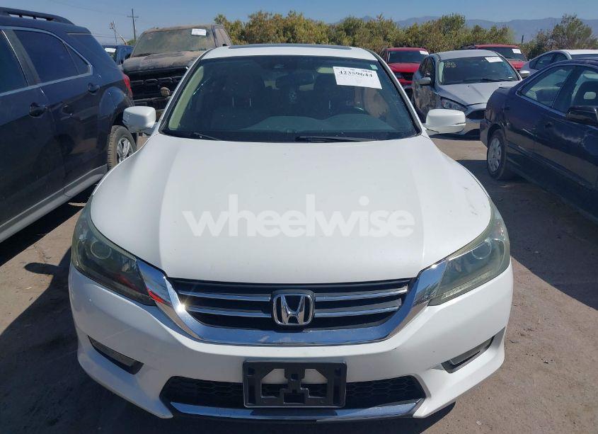 Photo 12 of 2015 Honda Accord EX-L (VIN 1HGCR2F83FA012630)