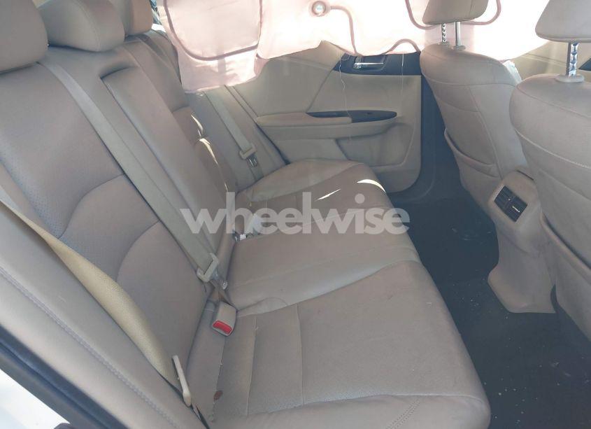 Photo 8 of 2015 Honda Accord EX-L (VIN 1HGCR2F83FA012630)