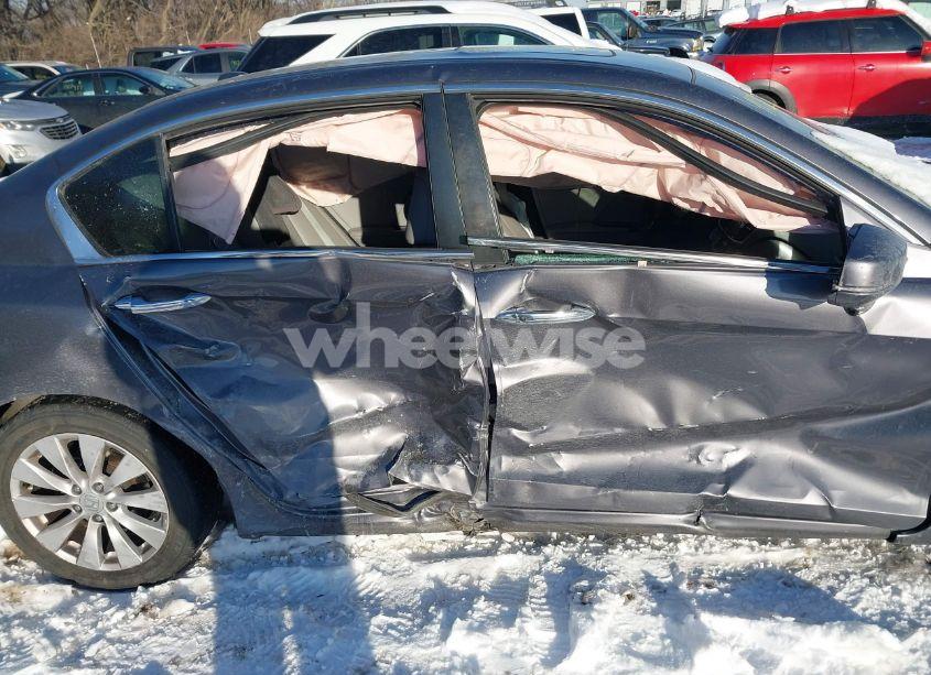 Photo 13 of 2015 Honda Accord EX-L (VIN 1HGCR2F83FA043022)