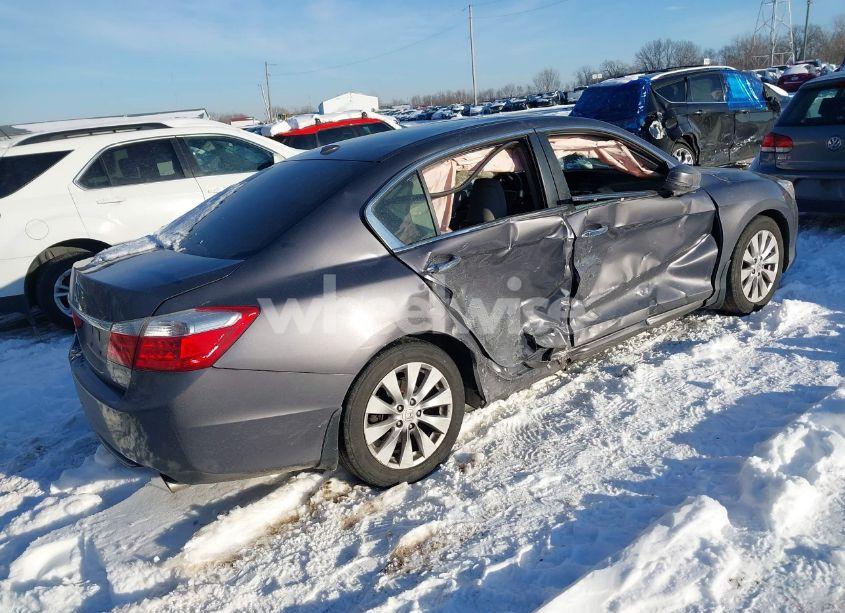Photo 4 of 2015 Honda Accord EX-L (VIN 1HGCR2F83FA043022)