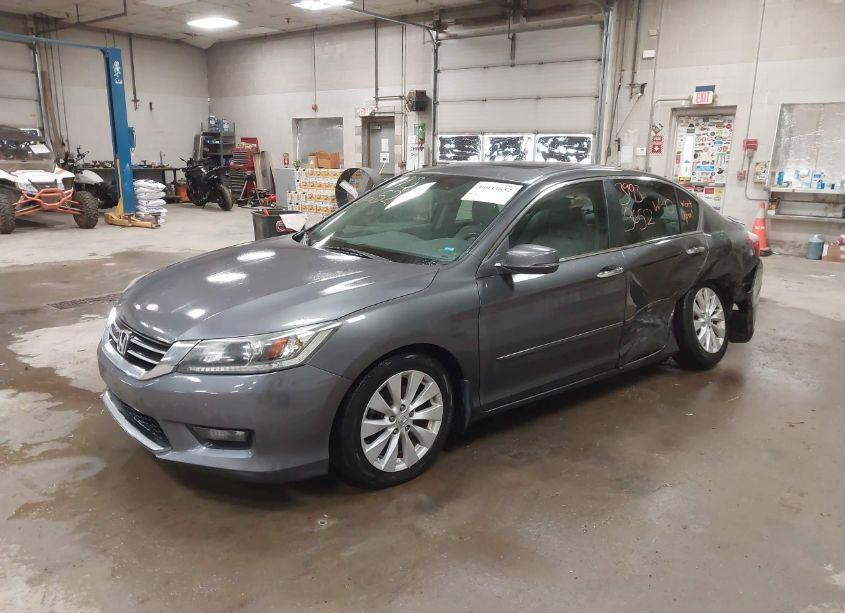 Photo 2 of 2015 Honda Accord EX-L (VIN 1HGCR2F83FA043103)