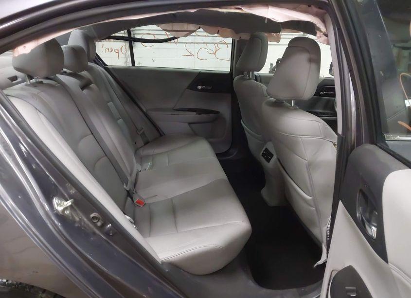 Photo 8 of 2015 Honda Accord EX-L (VIN 1HGCR2F83FA043103)