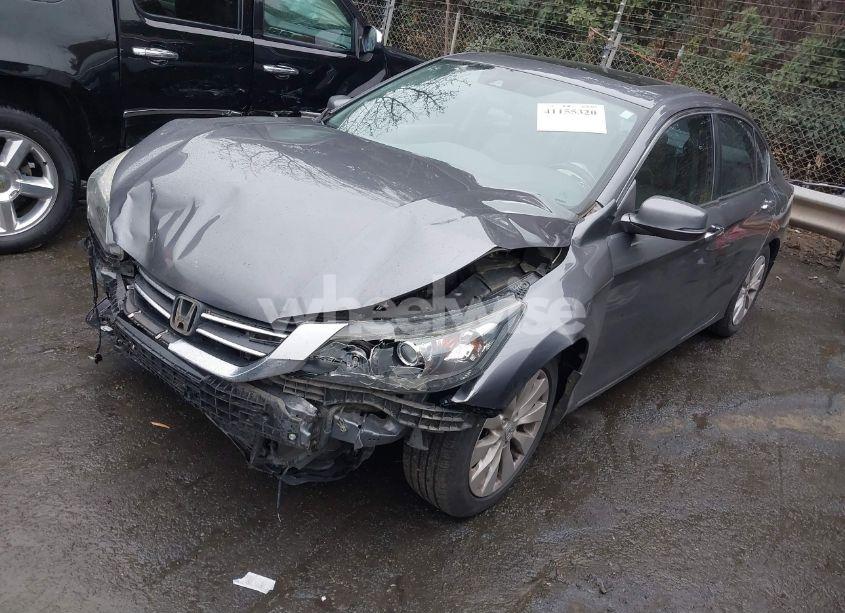 Photo 2 of 2015 Honda Accord EX-L (VIN 1HGCR2F83FA043179)