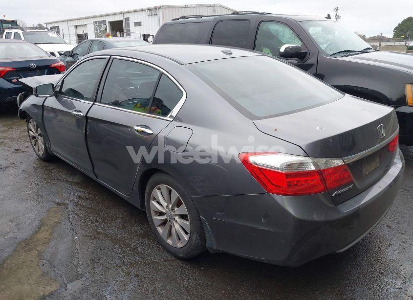 Photo 3 of 2015 Honda Accord EX-L (VIN 1HGCR2F83FA043179)