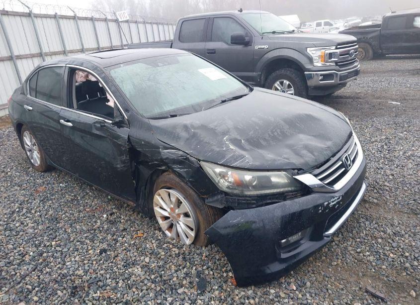 Photo 6 of 2015 Honda Accord EX-L (VIN 1HGCR2F83FA070365)