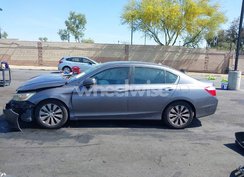 Photo 15 of 2015 Honda Accord EX-L (VIN 1HGCR2F83FA140236)