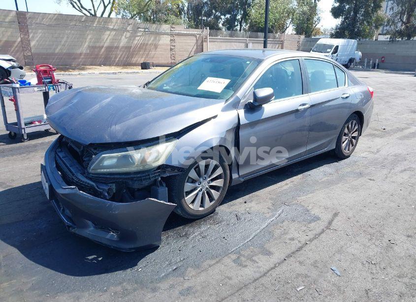 Photo 2 of 2015 Honda Accord EX-L (VIN 1HGCR2F83FA140236)