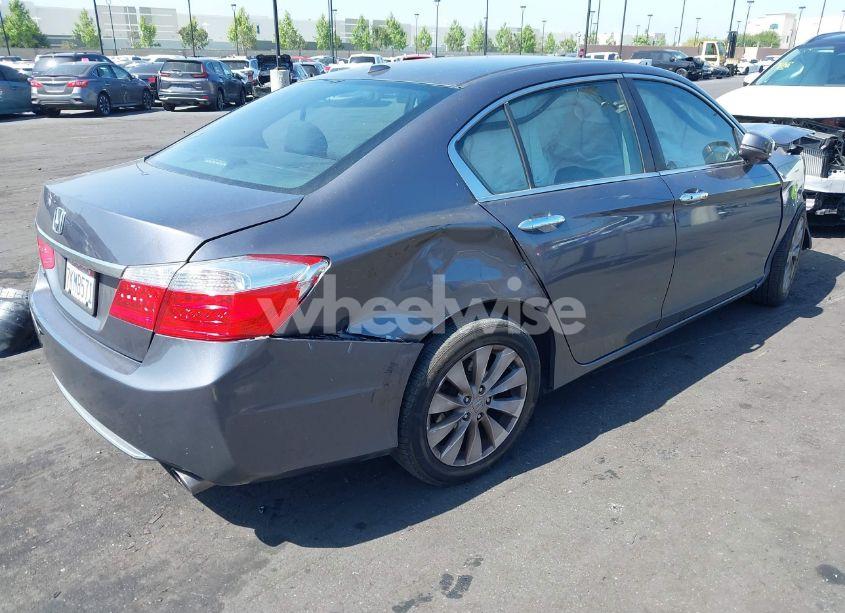 Photo 4 of 2015 Honda Accord EX-L (VIN 1HGCR2F83FA140236)