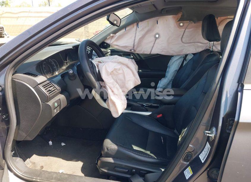 Photo 5 of 2015 Honda Accord EX-L (VIN 1HGCR2F83FA140236)