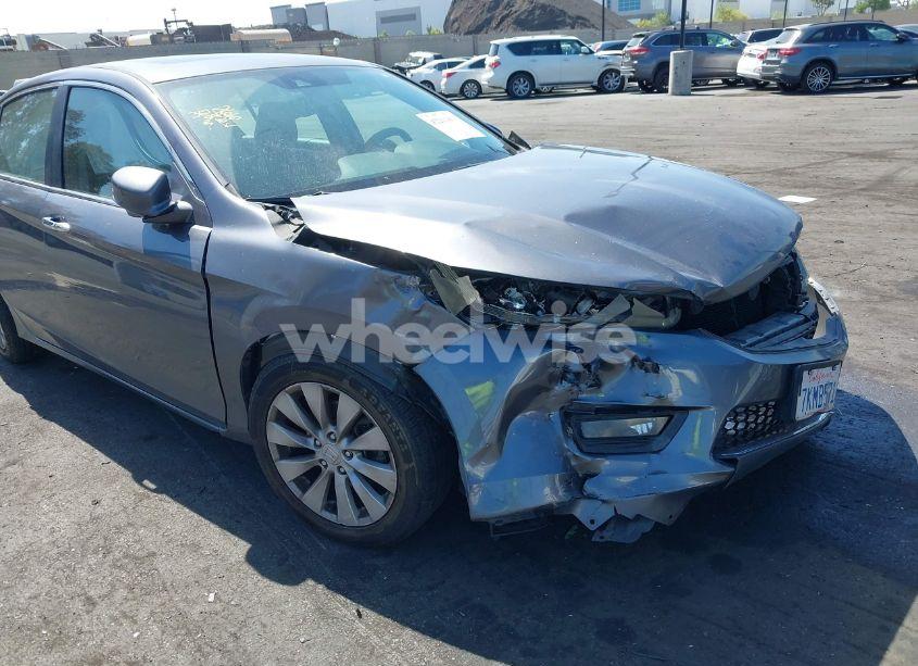 Photo 6 of 2015 Honda Accord EX-L (VIN 1HGCR2F83FA140236)