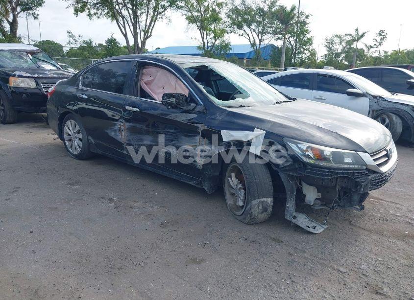 2015 Honda Accord EX-L (VIN 1HGCR2F83FA159370) main photo