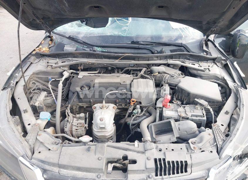 Photo 10 of 2015 Honda Accord EX-L (VIN 1HGCR2F83FA159370)