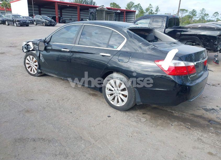 Photo 3 of 2015 Honda Accord EX-L (VIN 1HGCR2F83FA159370)