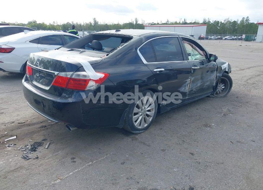 Photo 4 of 2015 Honda Accord EX-L (VIN 1HGCR2F83FA159370)