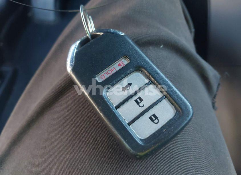 Photo 11 of 2015 Honda Accord EX-L (VIN 1HGCR2F83FA177075)