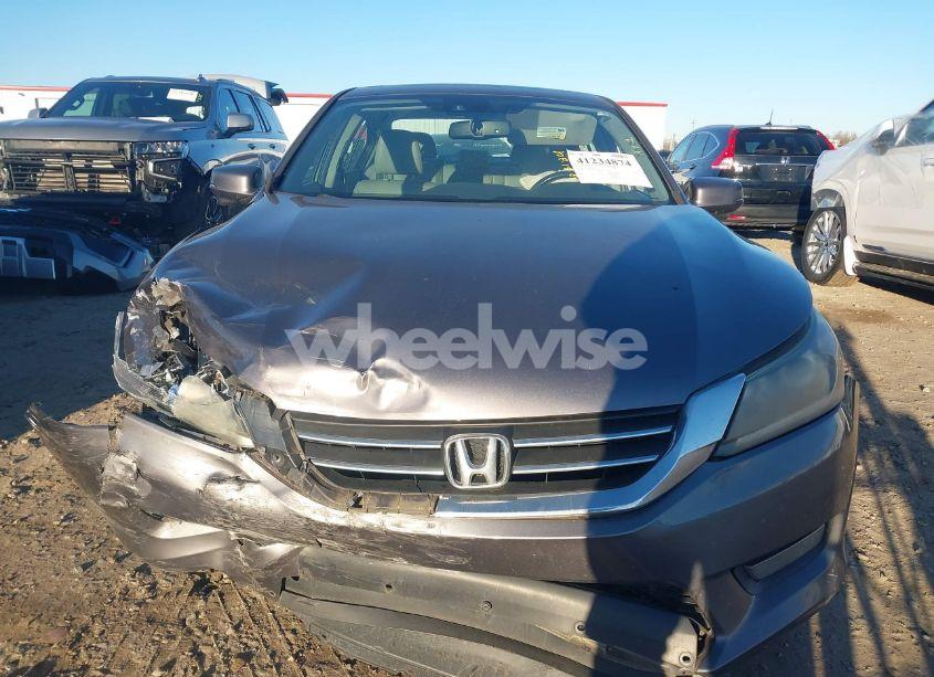 Photo 12 of 2015 Honda Accord EX-L (VIN 1HGCR2F83FA177075)