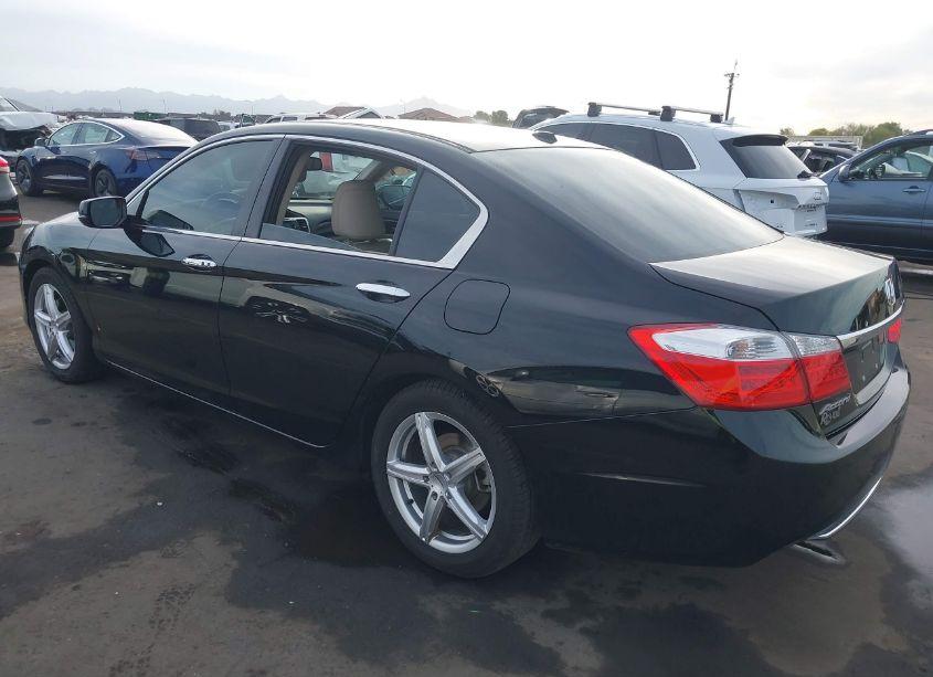 Photo 3 of 2015 Honda Accord EX-L (VIN 1HGCR2F83FA226534)