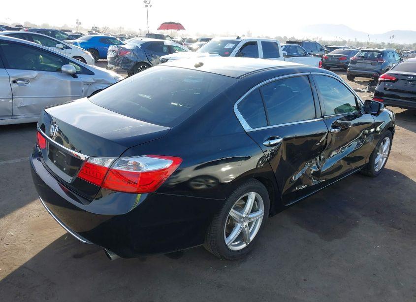 Photo 4 of 2015 Honda Accord EX-L (VIN 1HGCR2F83FA226534)