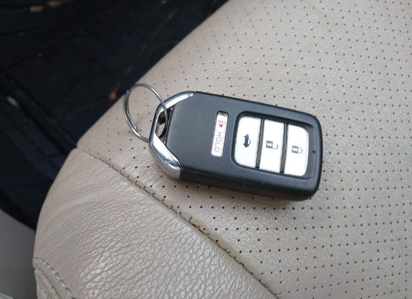 Photo 11 of 2015 Honda Accord EX-L (VIN 1HGCR2F83FA232947)