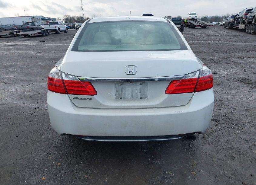 Photo 16 of 2015 Honda Accord EX-L (VIN 1HGCR2F83FA232947)