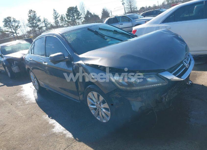 Photo 13 of 2015 Honda Accord EX-L (VIN 1HGCR2F83FA245519)