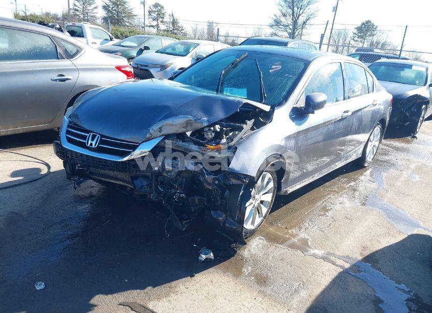 Photo 2 of 2015 Honda Accord EX-L (VIN 1HGCR2F83FA245519)