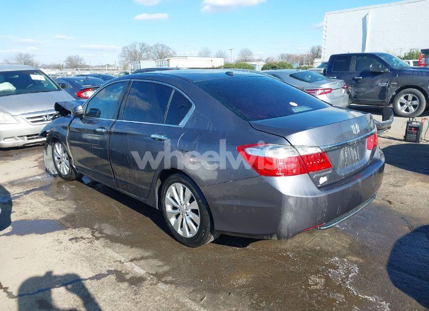 Photo 3 of 2015 Honda Accord EX-L (VIN 1HGCR2F83FA245519)