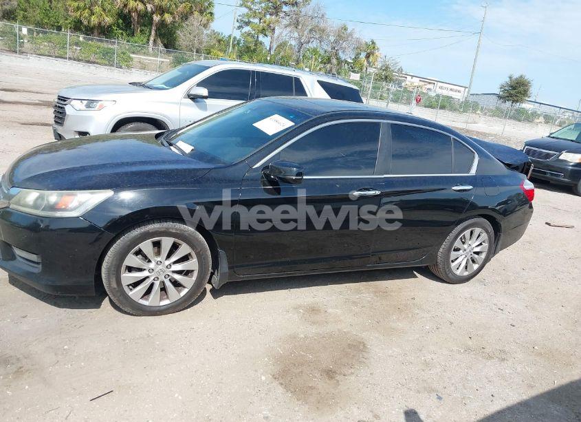 Photo 14 of 2015 Honda Accord EX-L (VIN 1HGCR2F83FA248002)