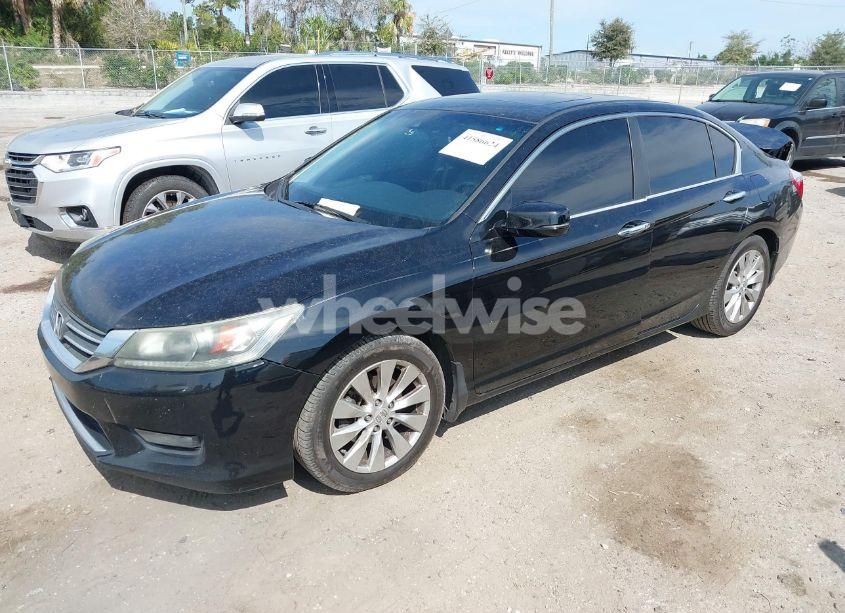 Photo 2 of 2015 Honda Accord EX-L (VIN 1HGCR2F83FA248002)