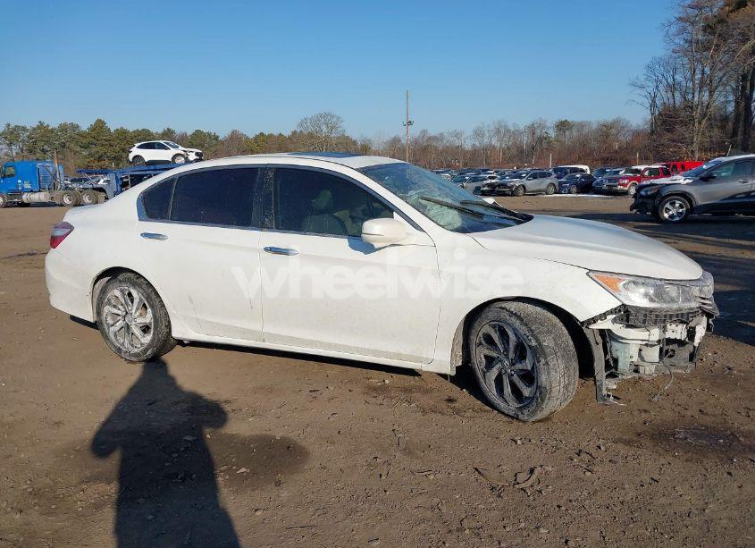 Photo 13 of 2016 Honda Accord EX-L (VIN 1HGCR2F83GA006750)