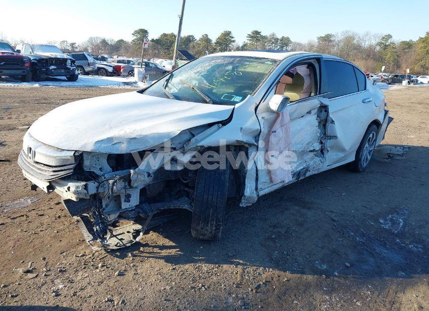 Photo 2 of 2016 Honda Accord EX-L (VIN 1HGCR2F83GA006750)