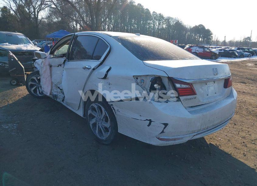 Photo 3 of 2016 Honda Accord EX-L (VIN 1HGCR2F83GA006750)