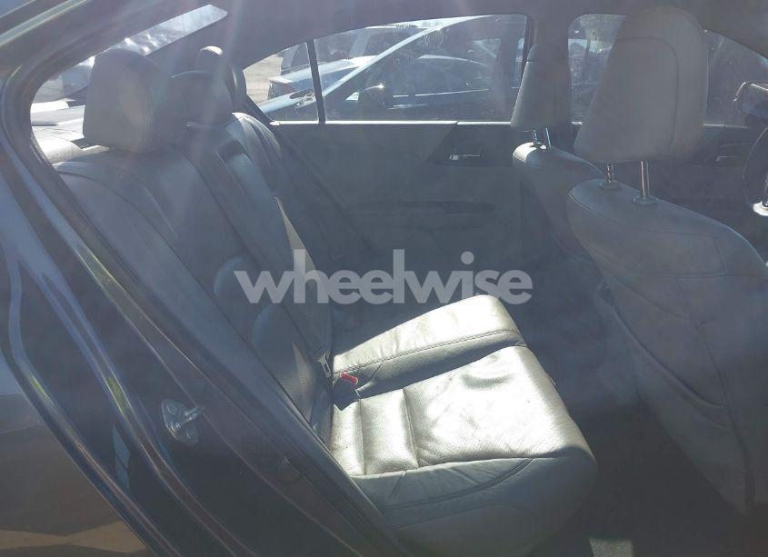 Photo 8 of 2016 Honda Accord EX-L (VIN 1HGCR2F83GA021961)