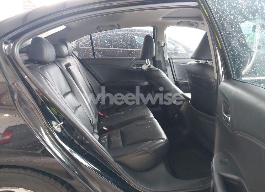 Photo 8 of 2016 Honda Accord EX-L (VIN 1HGCR2F83GA101230)