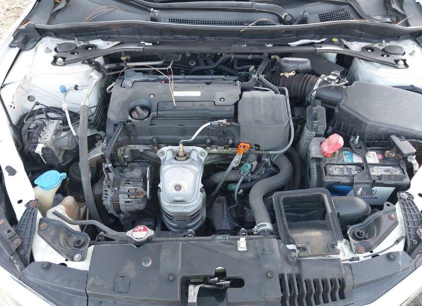 Photo 10 of 2016 Honda Accord EX-L (VIN 1HGCR2F83GA136365)