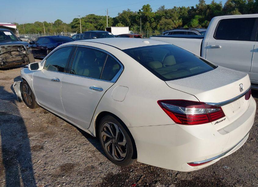 Photo 14 of 2016 Honda Accord EX-L (VIN 1HGCR2F83GA136365)