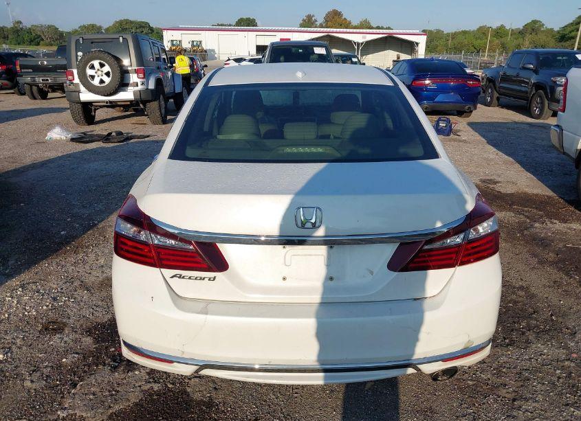 Photo 16 of 2016 Honda Accord EX-L (VIN 1HGCR2F83GA136365)