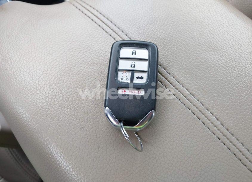 Photo 11 of 2016 Honda Accord EX-L (VIN 1HGCR2F83GA146023)