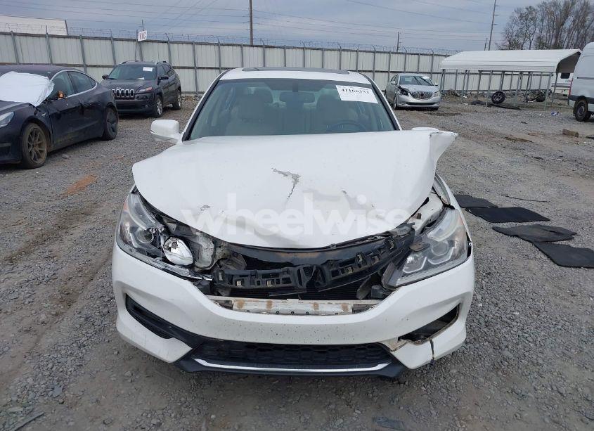 Photo 13 of 2016 Honda Accord EX-L (VIN 1HGCR2F83GA146023)