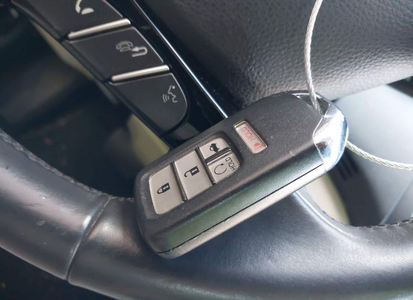 Photo 11 of 2016 Honda Accord EX-L (VIN 1HGCR2F83GA158110)