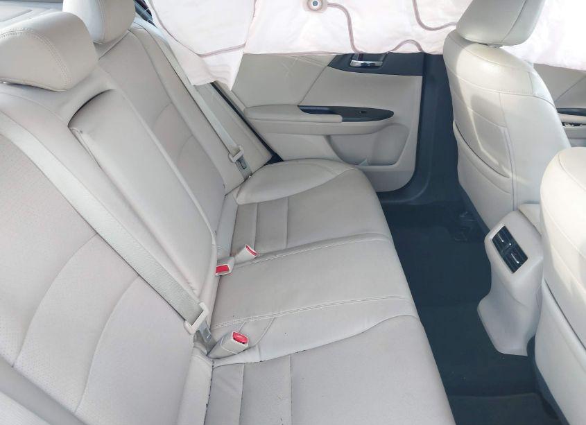 Photo 8 of 2016 Honda Accord EX-L (VIN 1HGCR2F83GA158110)