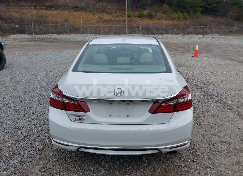 Photo 17 of 2016 Honda Accord EX-L (VIN 1HGCR2F83GA178857)