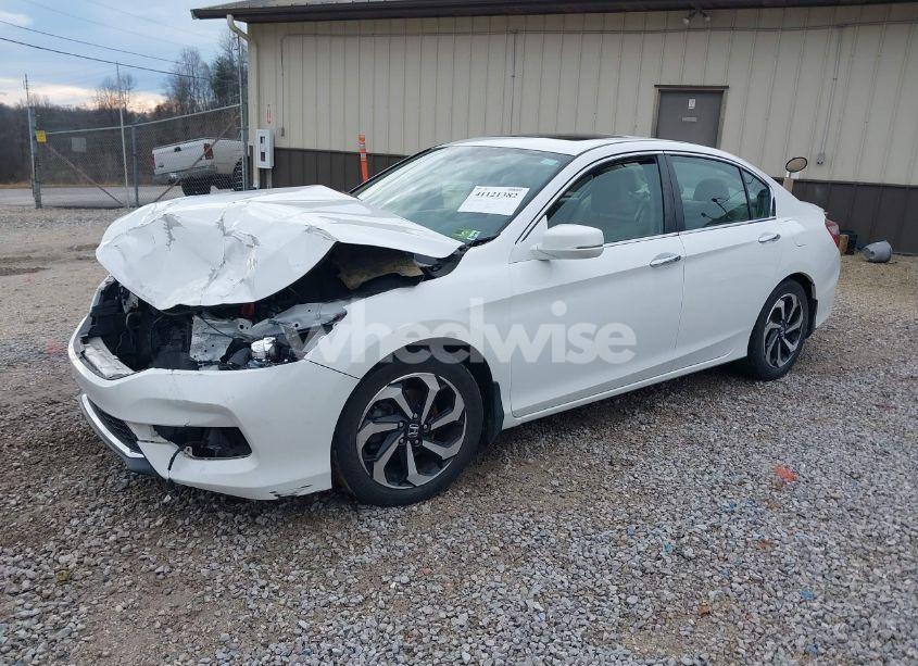 Photo 2 of 2016 Honda Accord EX-L (VIN 1HGCR2F83GA178857)