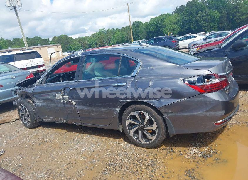 Photo 13 of 2017 Honda Accord EX-L (VIN 1HGCR2F83HA067677)