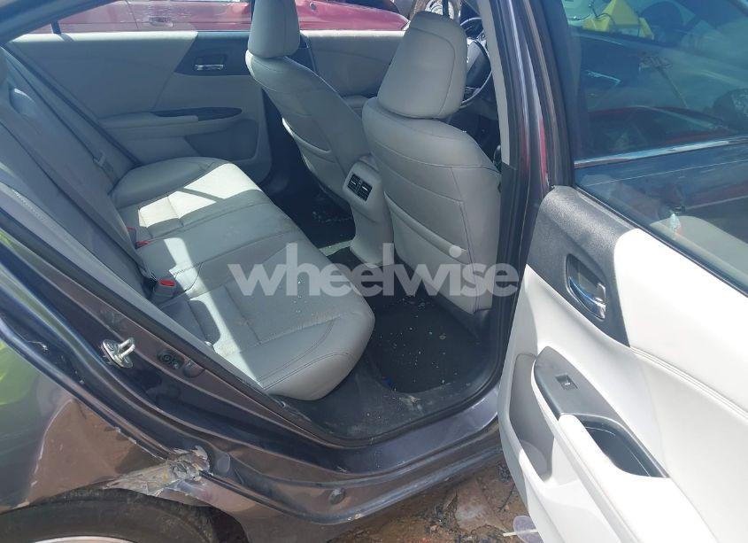 Photo 8 of 2017 Honda Accord EX-L (VIN 1HGCR2F83HA067677)