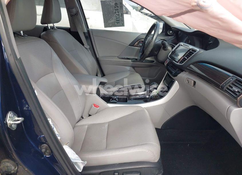 Photo 5 of 2017 Honda Accord EX-L (VIN 1HGCR2F83HA083507)