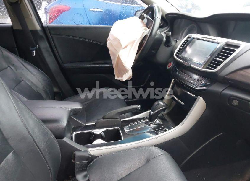 Photo 5 of 2017 Honda Accord EX-L (VIN 1HGCR2F83HA166158)