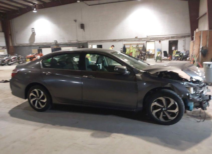 Photo 13 of 2017 Honda Accord EX-L (VIN 1HGCR2F83HA196079)