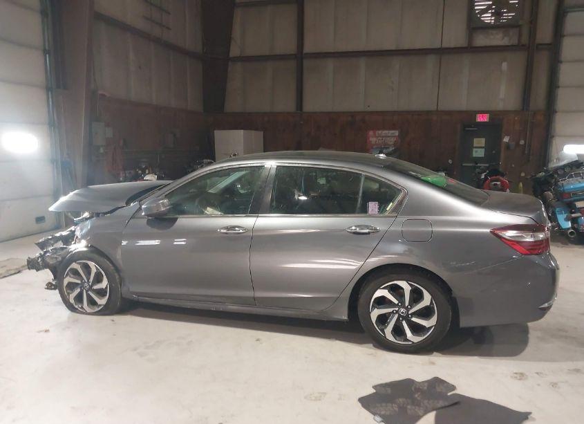Photo 14 of 2017 Honda Accord EX-L (VIN 1HGCR2F83HA196079)
