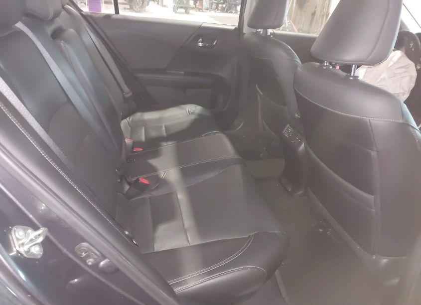 Photo 8 of 2017 Honda Accord EX-L (VIN 1HGCR2F83HA196079)